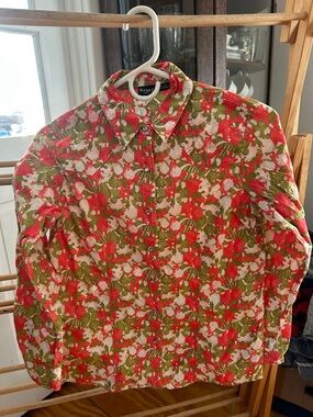 Bright Floral Button-Up Shirt in Red & Green